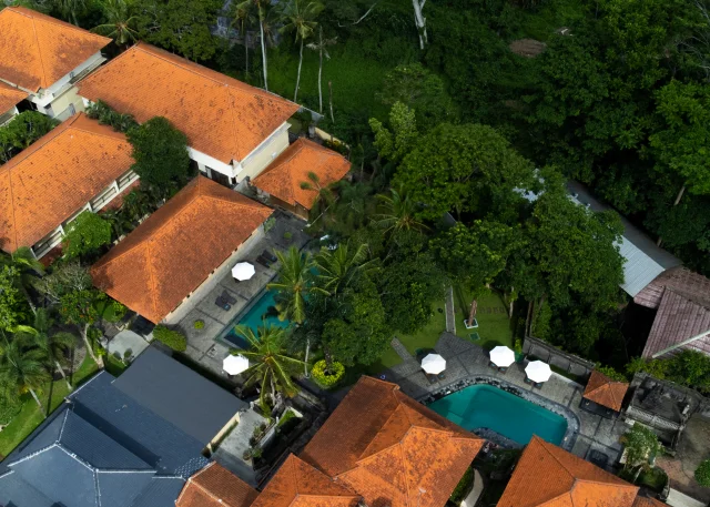 Swimming Pool 02