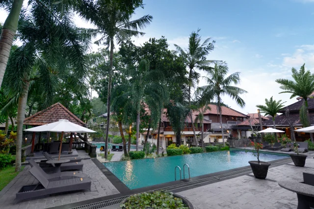 Swimming Pool 15